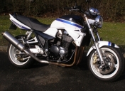 Suzuki GSX 1400 prépa Raspo