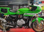 Kawasaki KR1000 Réplica by Raspo