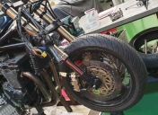 Adaptation de la roue Av du Bandit sur la fourche du GSXR