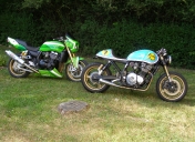 Café Racer Suzuki et roadster ZRX