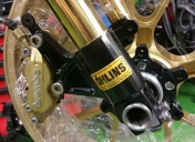 Fourche Ölhins, roue Marchesini, freins  Brembo